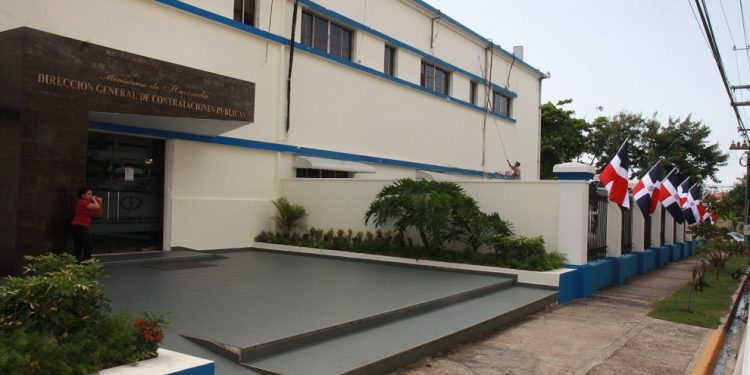 Suspenden al Minerd compra de libros digitales