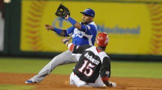 Hanley, Aybar y Noesí ayudarán a transmitir mística ganador