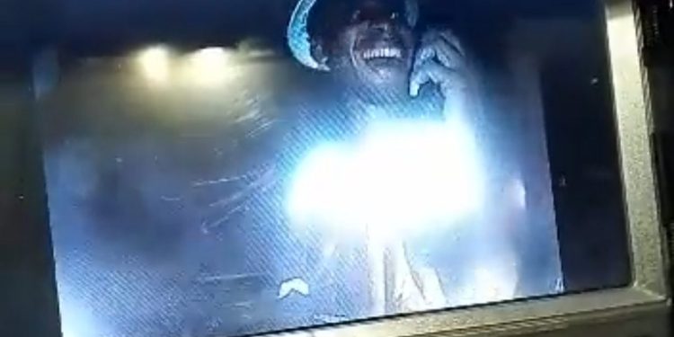 Minero atrapado en mina de Maimón logra comunicación con familiares