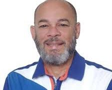 LIDOM levanta sanción a narrador Fernando Holguín (Rubio Blondie)