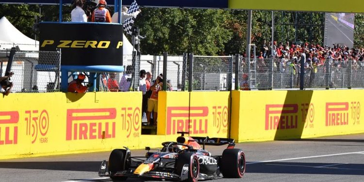 Verstappen vence en Monza con otra remontada de campeón