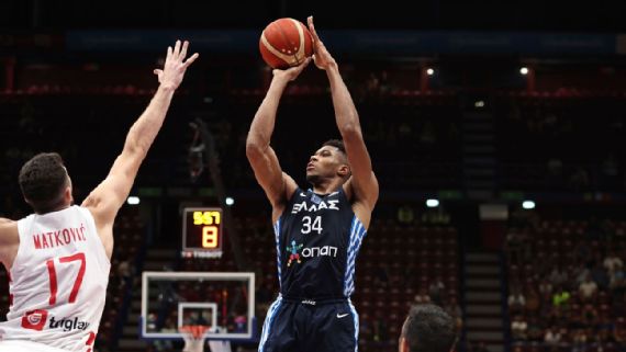 Giannis Antetokounmpo lidera triunfo de Grecia ante Croacia