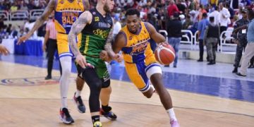 Bameso y Mauricio Báez abren con victoria el Torneo Superior del Distrito