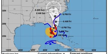 Ian toca tierra en Florida con vientos de 240 km/h