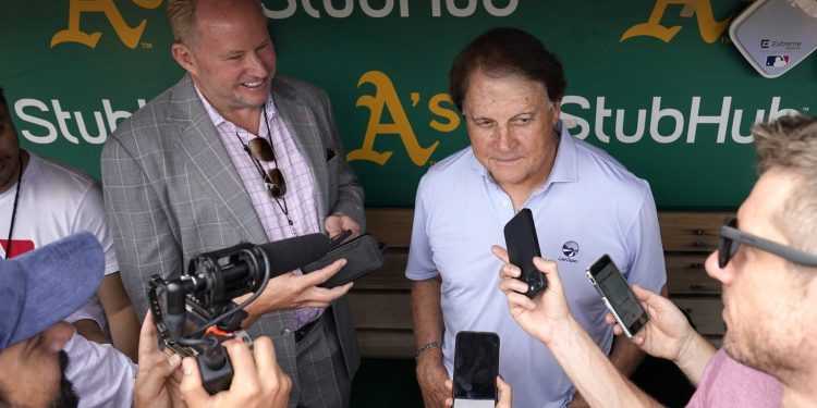 La Russa aún no sabe si retomará sus funciones como dirigente