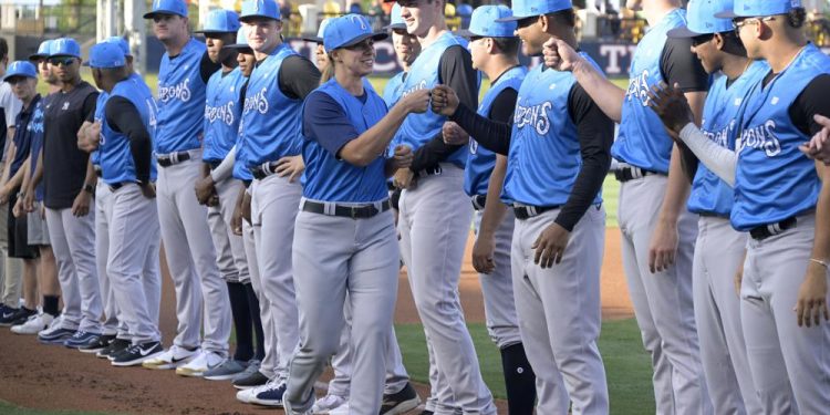 MLB pidió aceptar voluntariamente sindicato de ligas menores