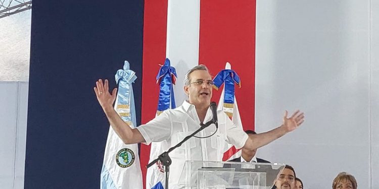 Gobierno entrega 3,237 títulos de propiedad en Los Guaricanos