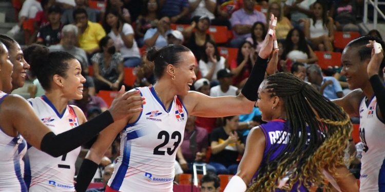 Reinas del Caribe doblegan a Cuba 3-0 en Final Six Voleibol