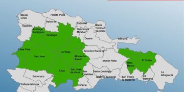 COE emite alerta verde para 10 provincias por vaguada y aproximación de una onda tropical