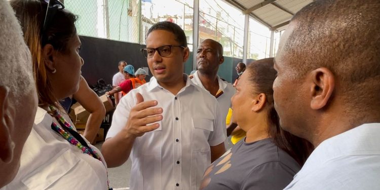 Diputados Elías Matos canaliza soluciones a sectores del  Distrito Nacional