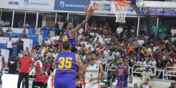 Araújo y Gerardo comandan victoria de Mauricio Báez ante Bameso en final basket Distrito