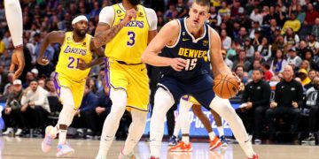 Denver mantienen a los Lakers sin victorias, Towns se luce en triunfo Wolves, Antetokounmpo arrolla a los Nets