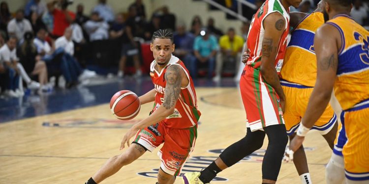 Bameso le devuelve el golpe al Mauricio y empareja serie final del Torneo Superior del DN