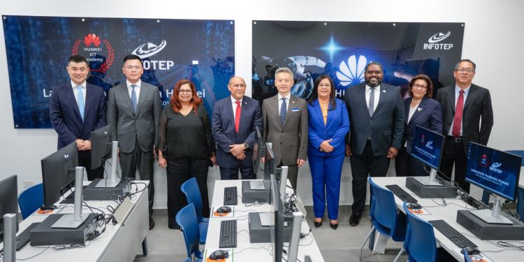 INFOTEP y HUAWEI inauguran academia TIC