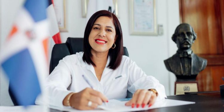 María Mercedes (Mecho) Ortiz recibe apoyo y se consolida como aspirante a senadora por Hermanas Mirabal