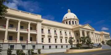 Presidente Abinader emite Decreto 366-23 donde dispone la creación de base aérea en la provincia Barahona