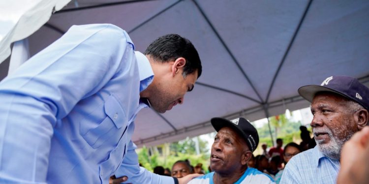 Roberto Ángel anuncia construcción Plaza en memoria de víctimas de explosión en San Cristóbal