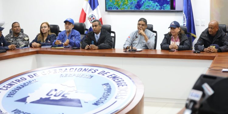 Tormenta tropical Franklin toca suelo dominicano; COE ratifica alerta roja para 25 provincias