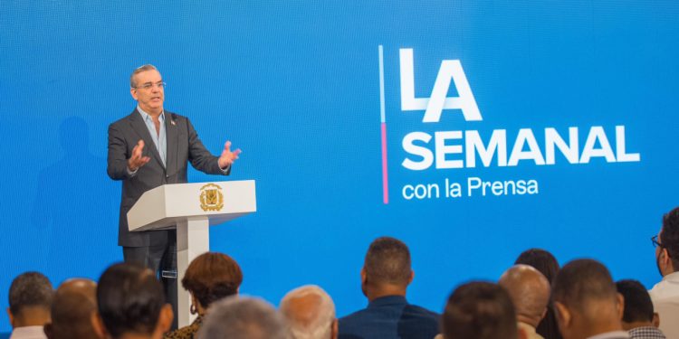 Presidente Abinader presenta en detalles los avances de la transformación policial