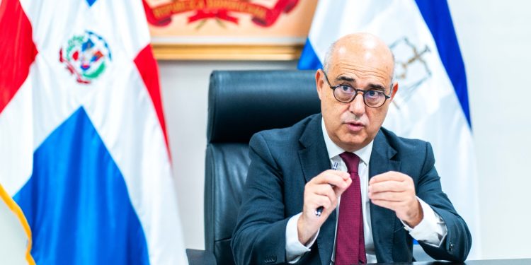 Juez del Tribunal Supremo de España saluda compromiso de interoperabilidad entre los actores del Sistema de Justicia Penal en RD