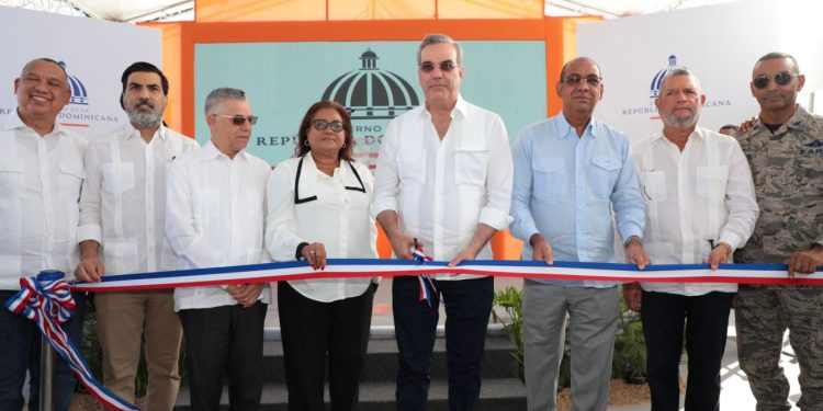 Presidente Abinader inaugura avenida Freddy Beras Goico, antigua Hípica, que impacta a cerca de 400,000 personas