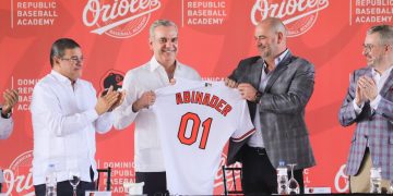 Presidente Abinader encabeza inauguración de nueva academia de los Orioles de Baltimore
