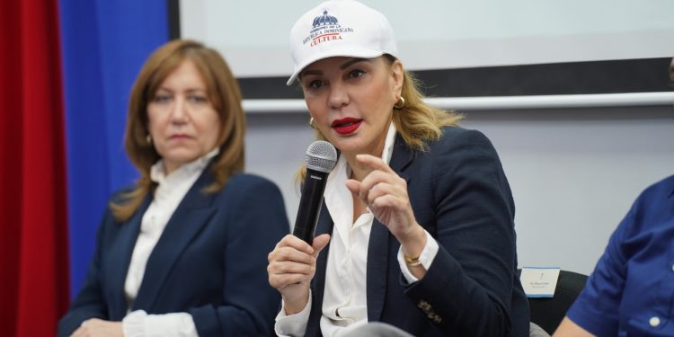 Ministerio de Cultura celebra Diálogos Culturales con la participación de representantes del Gran SD y Monte Plata