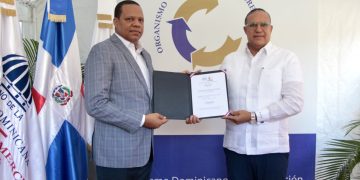 Pro Consumidor recibe certificado de renovación de acreditación en etiquetado de alimentos envasados