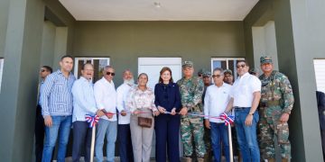 Vicepresidenta Raquel Peña inaugura destacamento militar y supervisa reconstrucción de factoría federación agraria en Yuna