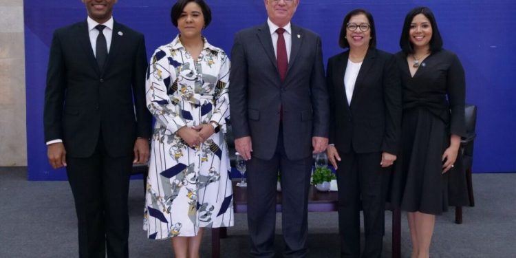 Inesdyc da apertura al taller de sensibilización sobre política transversal de derechos humanos