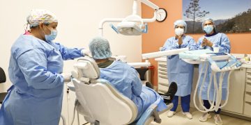 SNS deja en funcionamiento primera Unidad de Implantología de la Red Pública