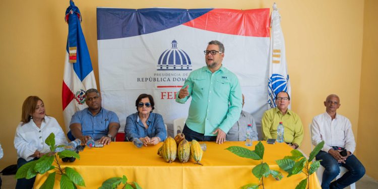 El FEDA inaugura moderno centro de acopio de cacao en El Seibo en el Día Mundial del Cacao, celebrando precios históricos de USD 7,800 por tonelada