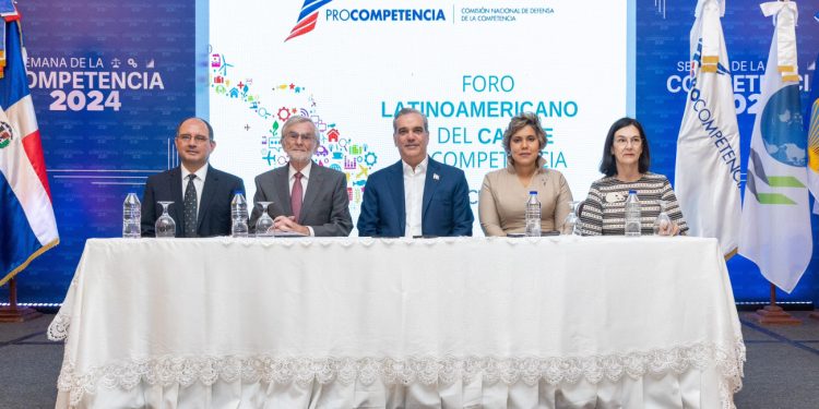 Presidente Luis Abinader encabeza apertura del Foro Latinoamericano y del Caribe de Competencia
