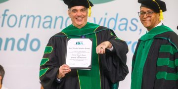 Presidente Abinader recibe “honoris causa” de la Universidad ISA, por su liderazgo visionario e impulso de iniciativas en favor de la educación y el sector productivo del país