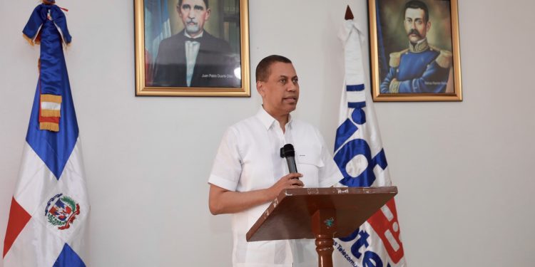 INDOTEL promueve soberanía nacional con iniciativas para eliminar interferencias radiales haitianas en la frontera