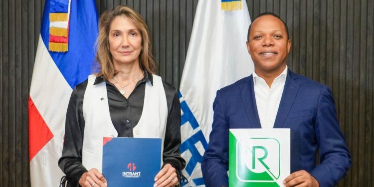 Intrant y Laboratorio Referencia firman acuerdo en apoyo al Pacto Nacional por la Seguridad Vial